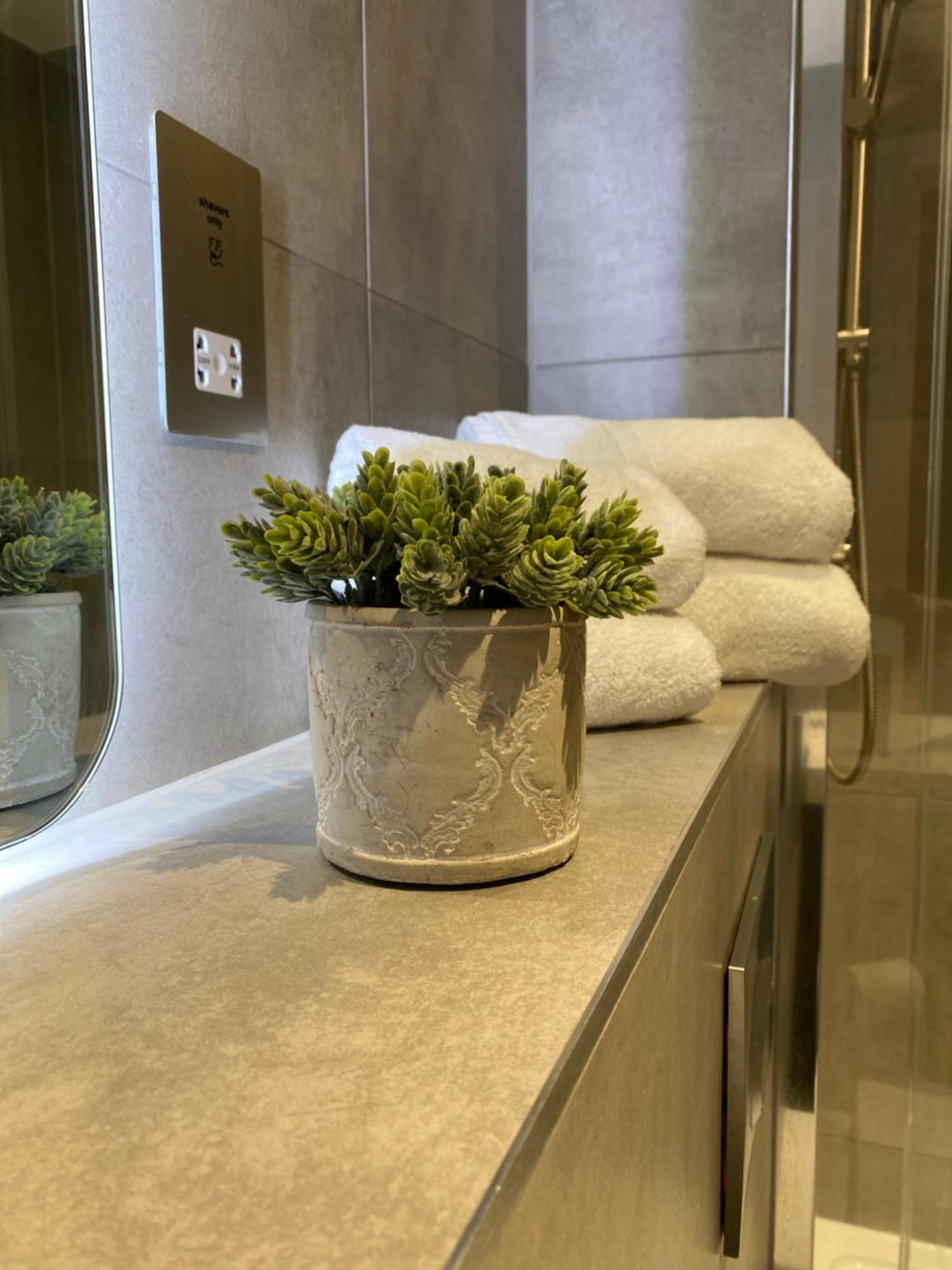 Luxury York Apartment, Free Parking & Free Gym Exteriör bild